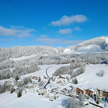 Hotell Berghoteltirol 4*