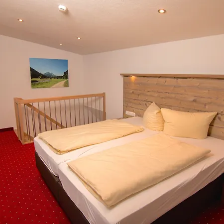 호텔 Berghoteltirol 4*