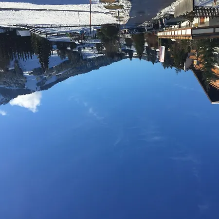 伯格特洛尔酒店