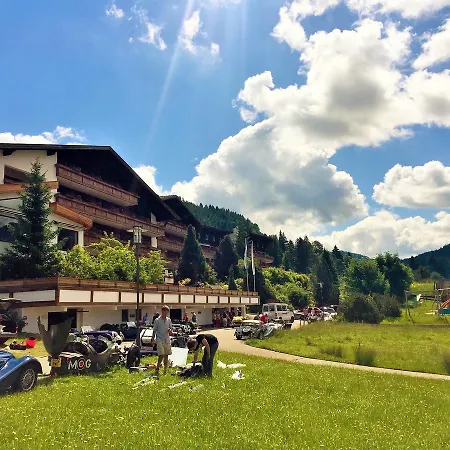 ホテル Berghoteltirol 4*